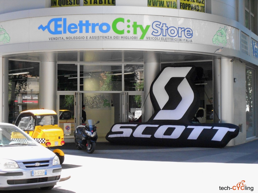 Scott_ElettroCityStore