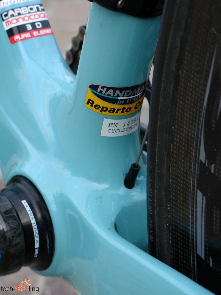 Bianchi_Infinito_CV_bottom_bracket_1