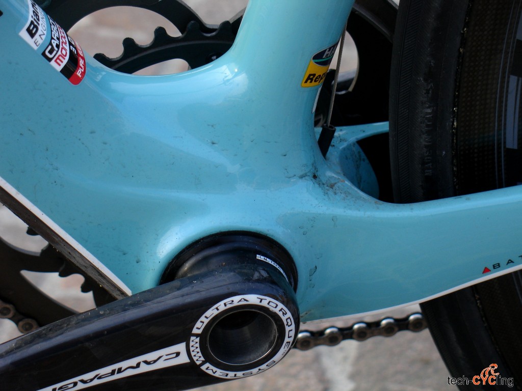 Bianchi_Infinito_CV_bottom_bracket_3