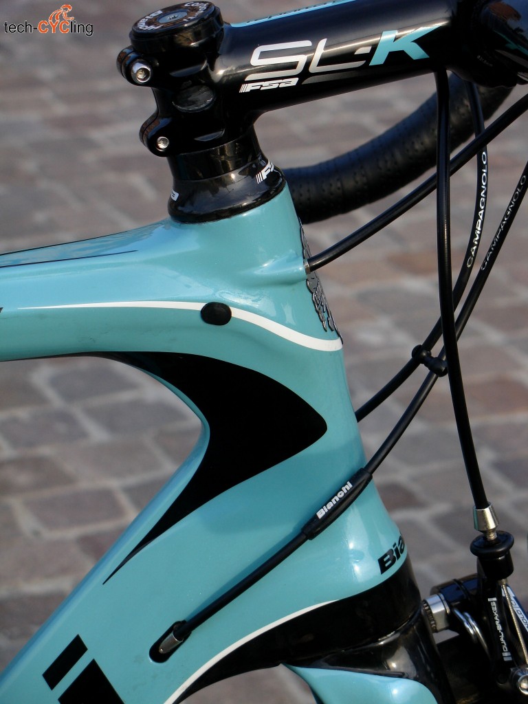 Bianchi_Infinito_CV_head_tube_right