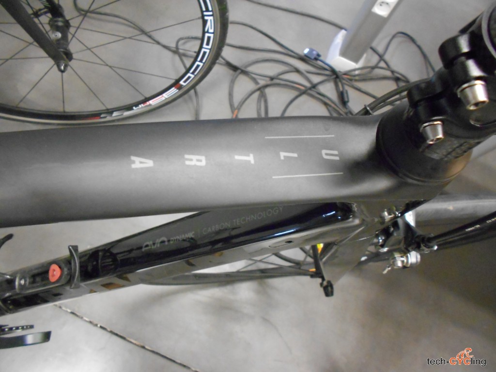 click to enlarge B'Twin_Village_bici_corsa_foto12_Ultra940