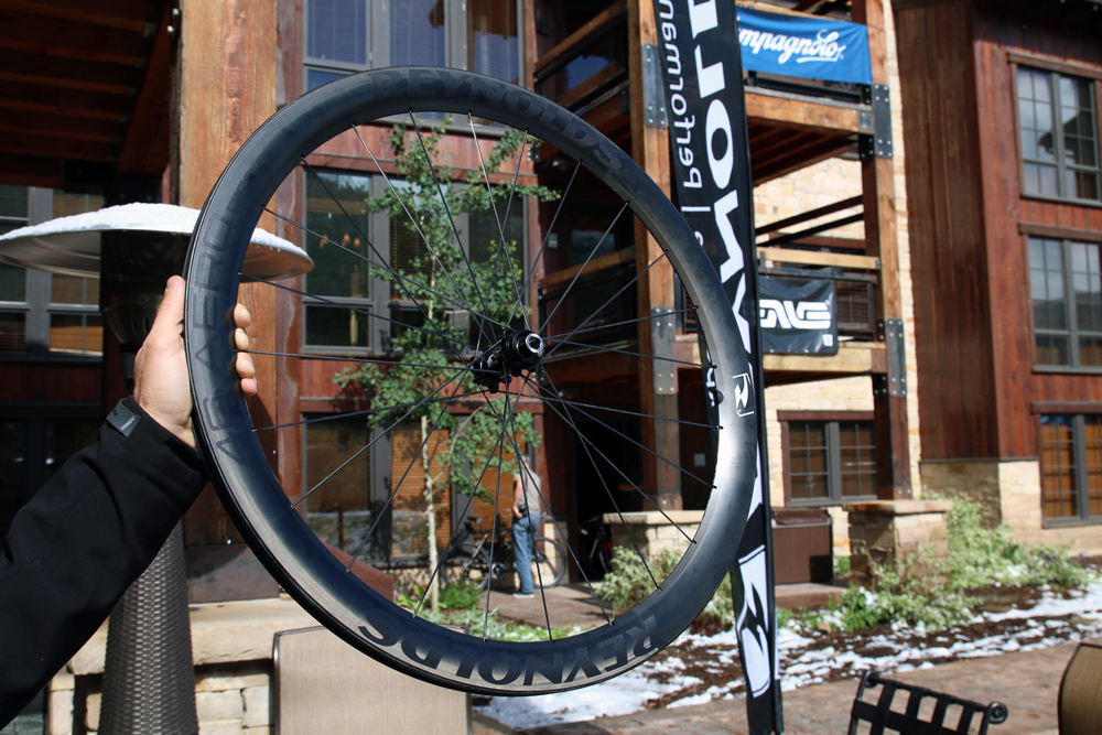 click to enlarge Reynolds_Black_Label_Aero_Wheels_foto2