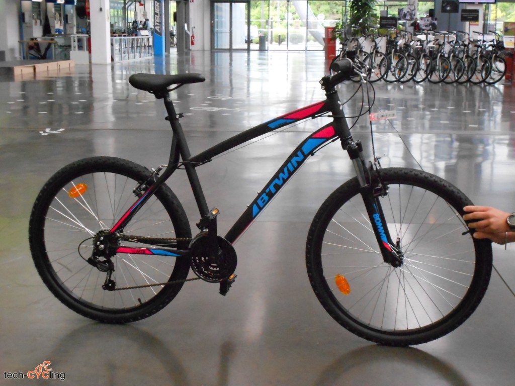 click to enlarge B'Twin_Village_Rockrider_340_foto01