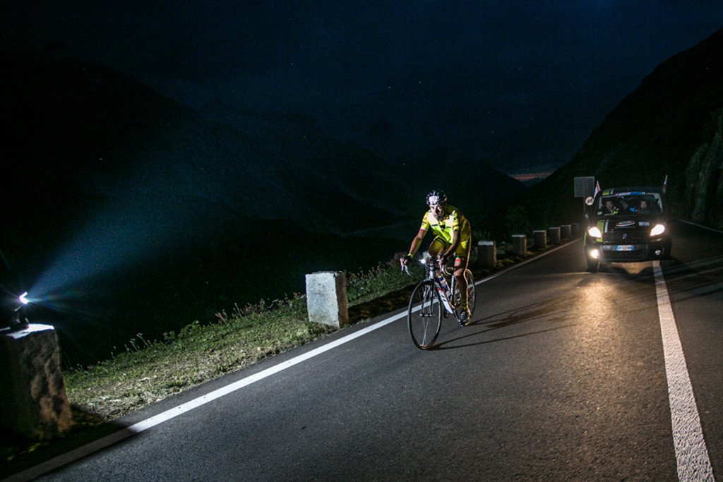Omar Di Felice impegnato nel "Tortour Switzerland" 2013