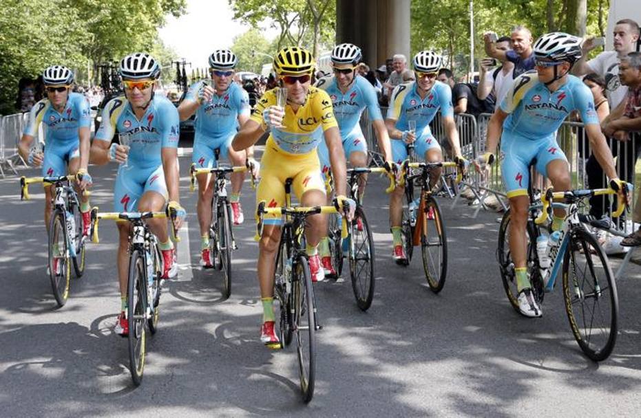 click to enlarge Team_Astana