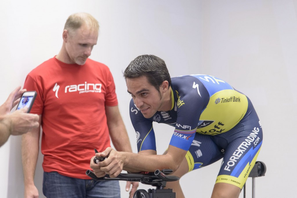 click to enlarge Alberto_Contador_Specialized_Win_Tunnel_foto3