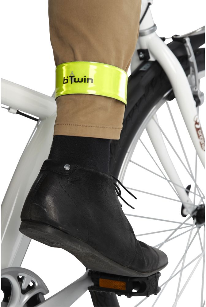 click to enlarge B'Twin_Security_Armband_2