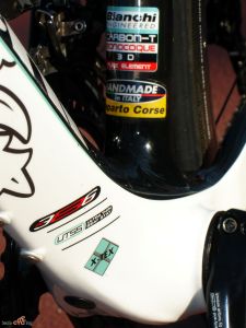 click to enlarge Bianchi_Oltre_XR2_bottom_bracket_1