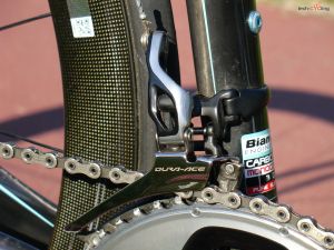 click to enlarge Bianchi_Oltre_XR2_front_derailleur