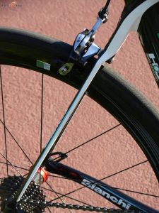 click to enlarge Bianchi_Oltre_XR2_rear_stays_2