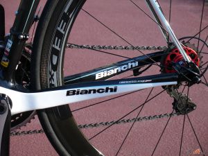 click to enlarge Bianchi_Oltre_XR2_rear_stays_3