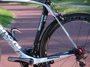 click to enlarge Bianchi_Oltre_XR2_rear_triangle