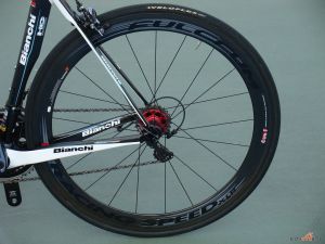 click to enlarge Bianchi_Oltre_XR2_rear_wheel