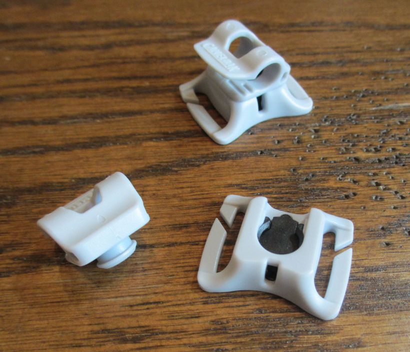 click to enlarge CamelBak Magnetic Tube Trap