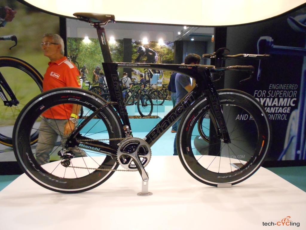 La cattivissima Bianchi Aquila CV da cronometro/triathlon