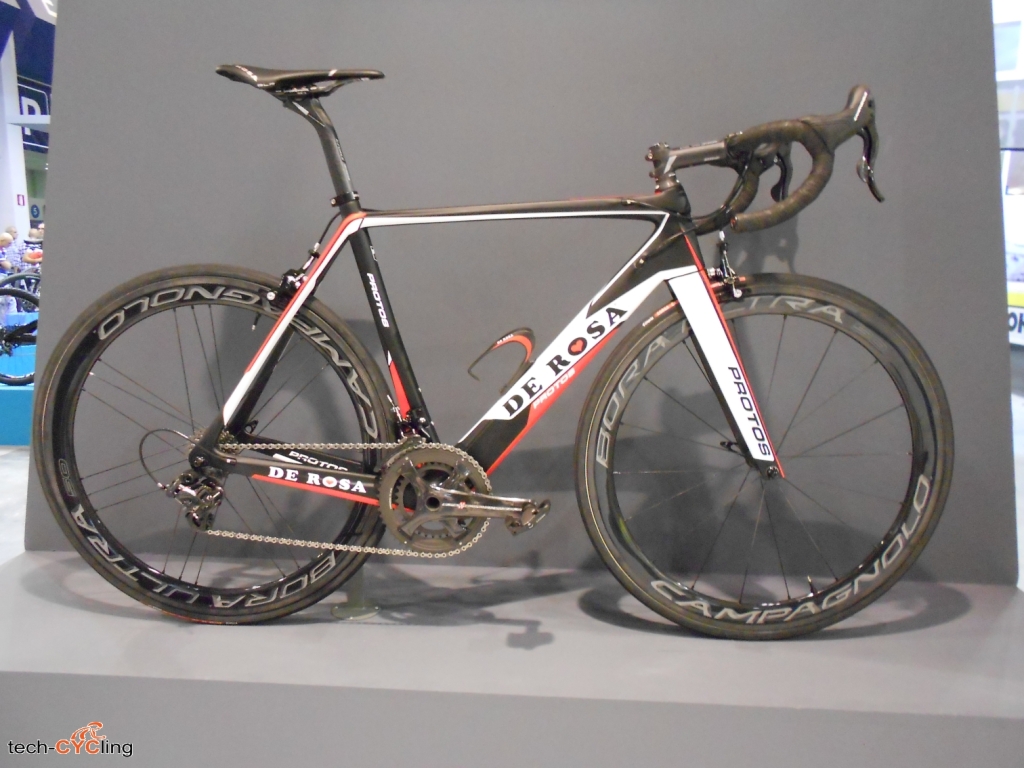 click to enlarge De Rosa Protos, telaio realizzato con tre diversi tipi di fibra di carbonio