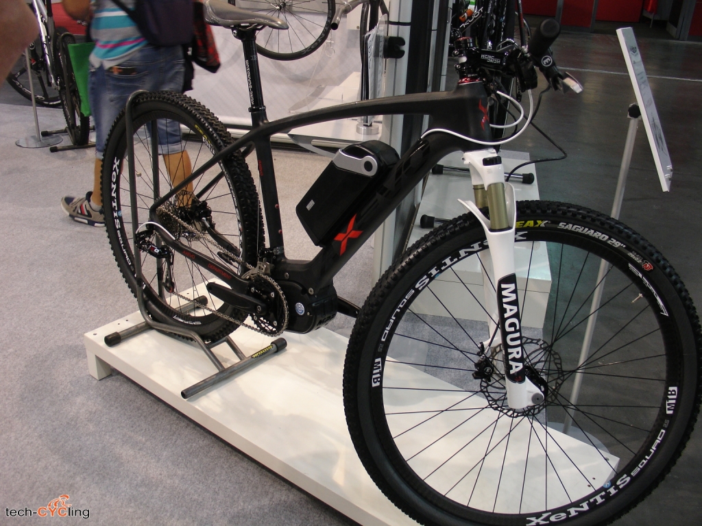 click to enlarge Axevo Xc29 Elect, con motore elettrico MPF