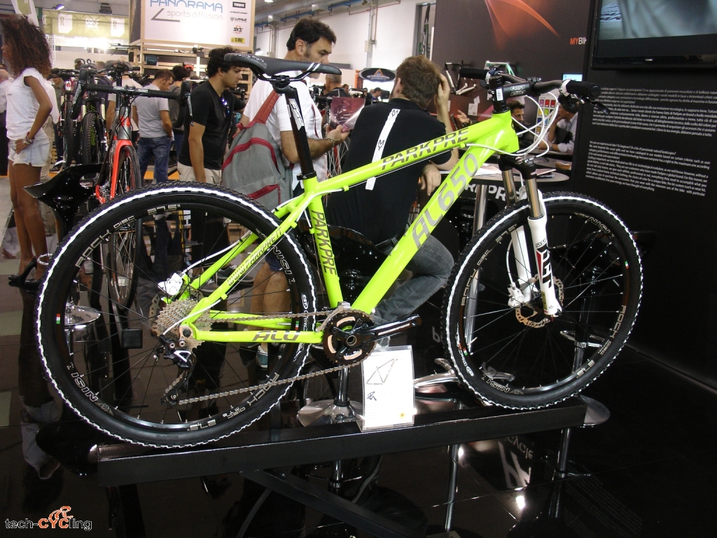 click to enlarge Telaio in alluminio e ruote da 27.5" per questa Parkpre AL650