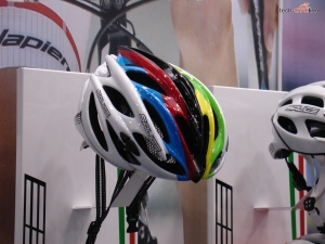 Expobici2014_caschi_Salice_foto2