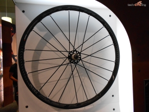 click to enlarge Expobici2014_componenti_Fulcrum_foto1