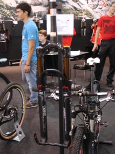 click to enlarge Expobici2014_componenti_Marzocchi_foto1