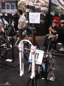 click to enlarge Expobici2014_componenti_Marzocchi_foto2