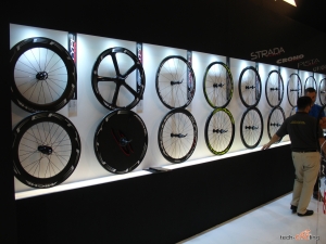 click to enlarge Expobici2014_componenti_Miche_foto2
