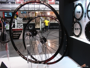 click to enlarge Expobici2014_componenti_Miche_foto4