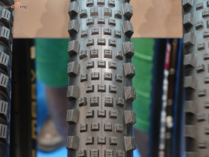 click to enlarge Expobici2014_componenti_Schwalbe_foto04