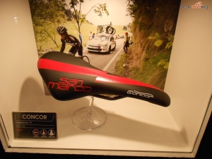 click to enlarge Expobici2014_componenti_Selle_San_Marco_foto4