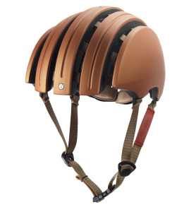 click to enlarge Carrera_Brooks_helmet_foto2