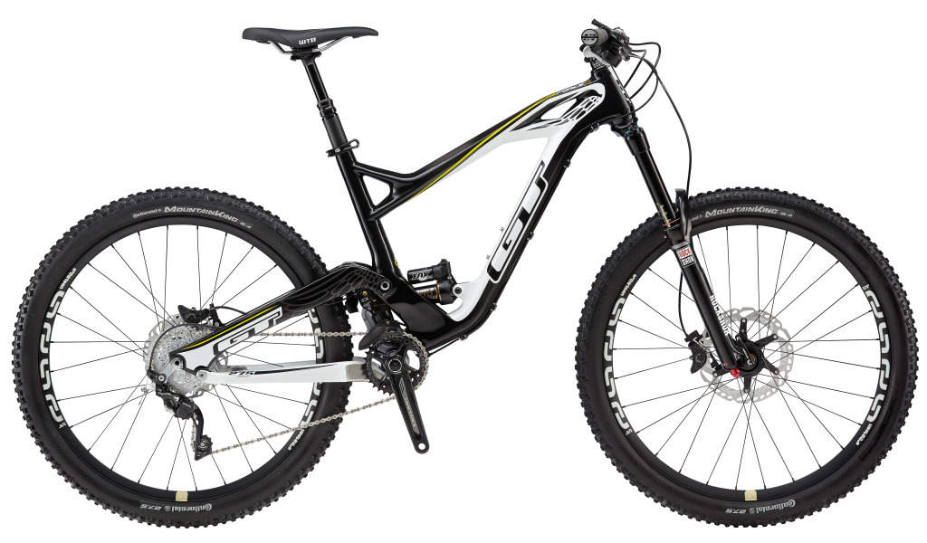La GT Force Carbon Pro, con ruote da 27.5", gruppo Shimano XT e guarnitura Race Face