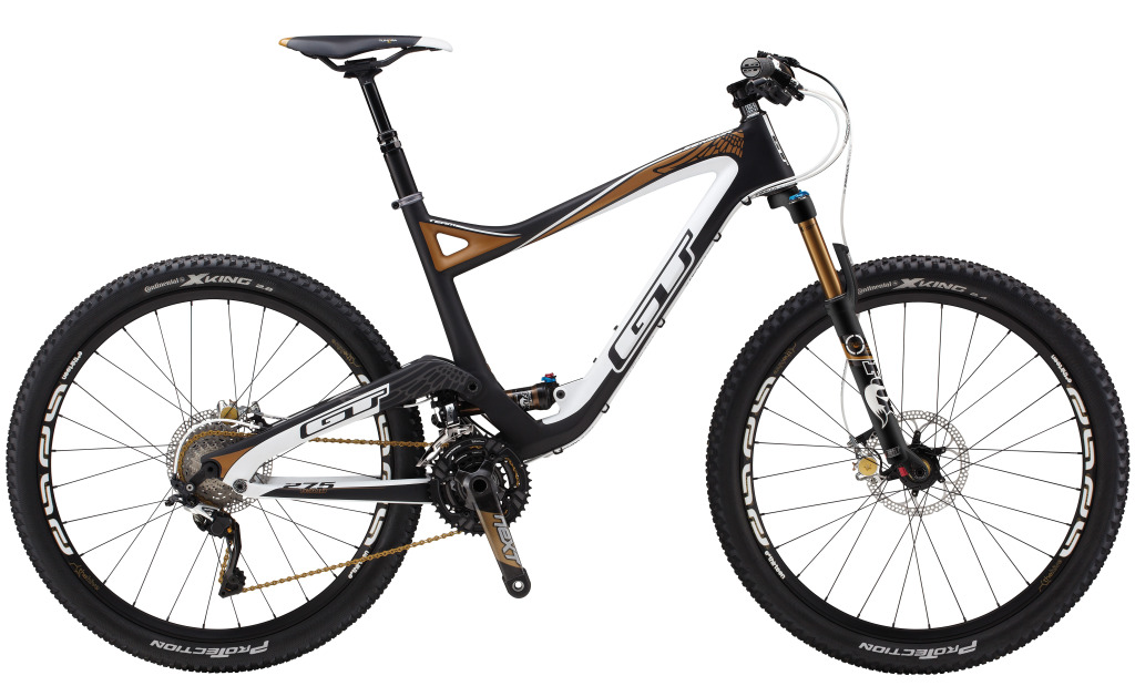 La GT Sensor Carbon Team, ruote da 27.5", gruppo Shimano XTR e guarnitura Race Face
