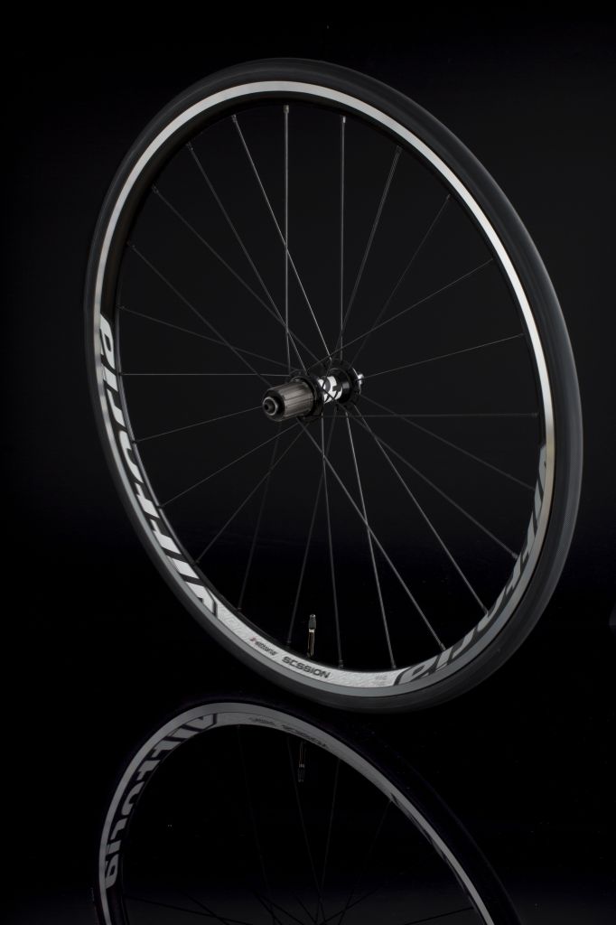 Vittoria_Session_R