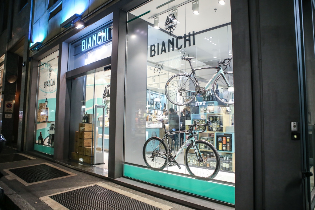 click to enlarge Il Bianchi Cafè & Cycles di Milano
