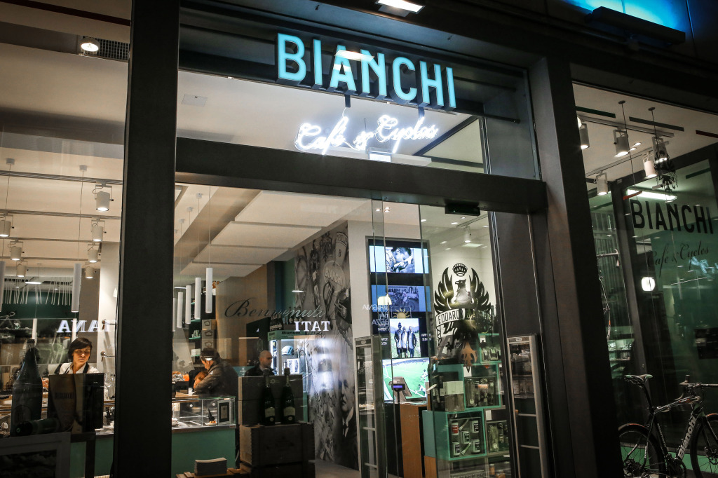 click to enlarge Bianchi_Cafè_cycles_Milano