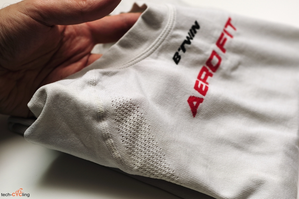 B'Twin_AeroFit700_intimo_manica_Lunga_foto2