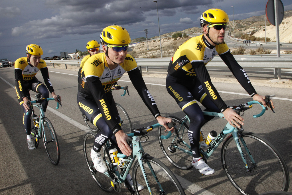 click to enlarge Bianchi_Oltre_XR2_TeamLottoNL-Jumbo_foto15