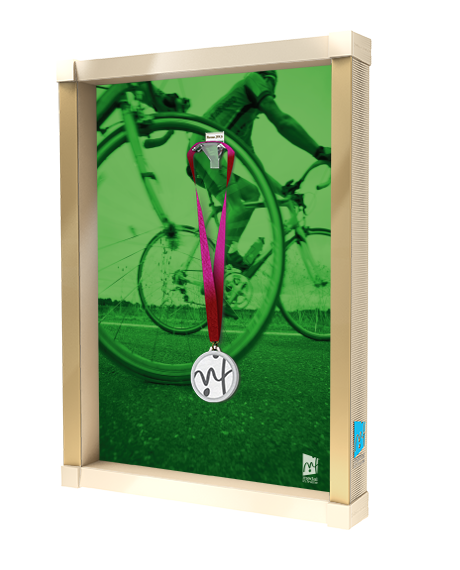 click to enlarge Medal_in_Frame_foto2