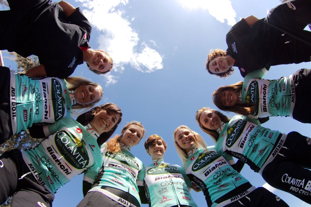 click to enlarge Team_Colavita-Bianchi_foto02