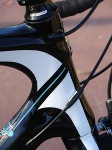 click to enlarge Bianchi_Intenso_head_tube_2