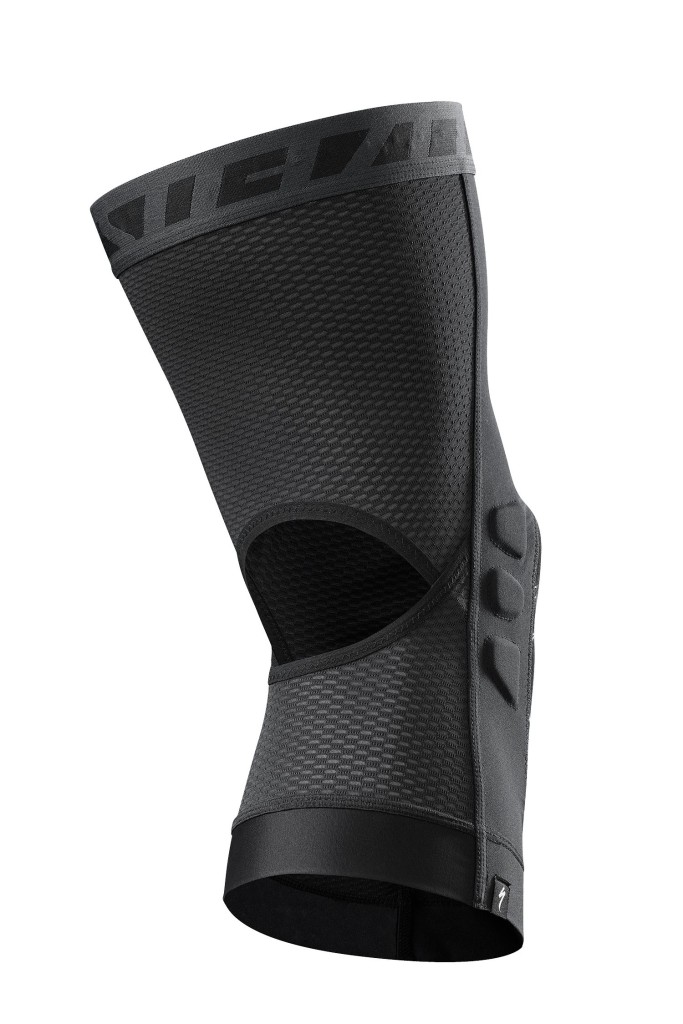 Specialized_Atlas_BLK_BACK_RIGHT