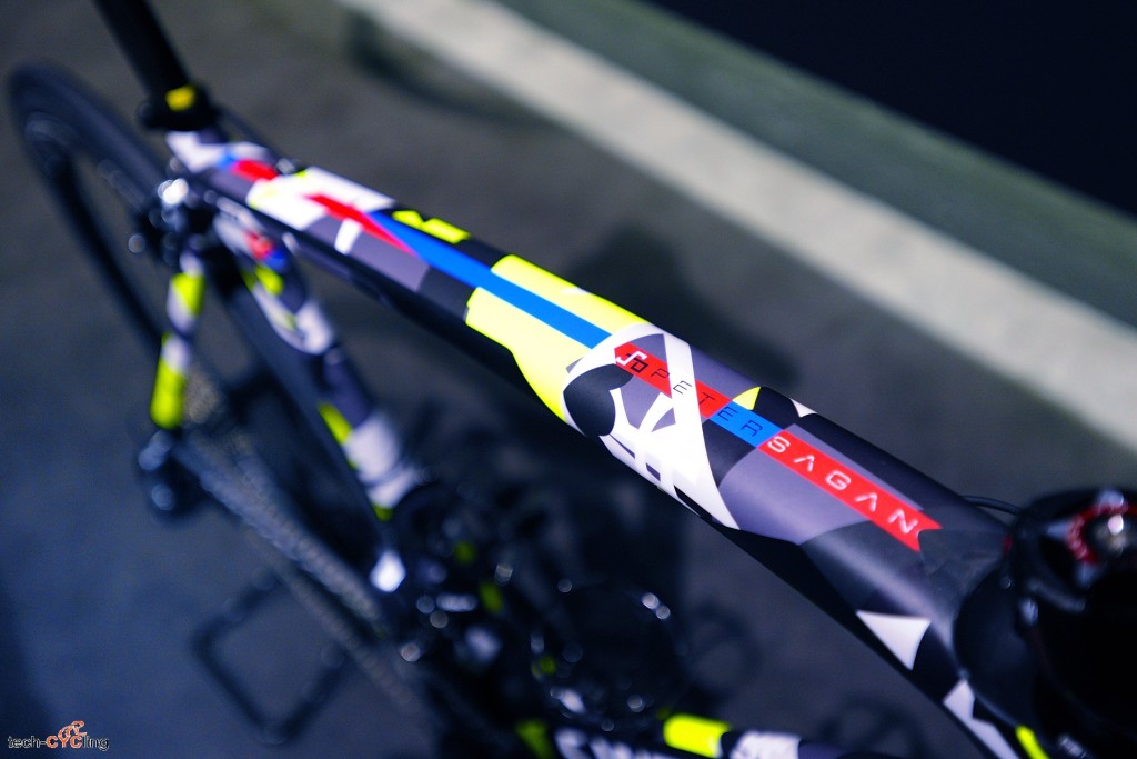 click to enlarge Specialized_Sagan_replica_foto8