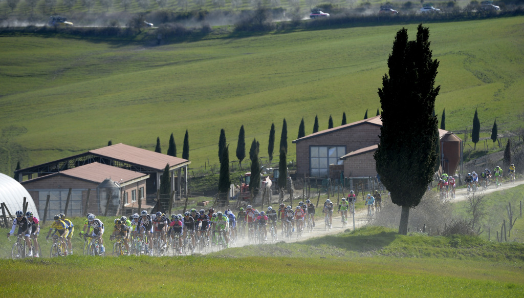 click to enlarge Gara ciclistica Strade Bianche.