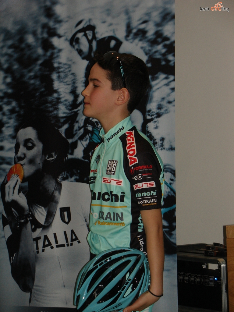 click to enlarge Team_Bianchi_i.Idro_Drain_MTB_2015_Marco_Gozzi_foto1