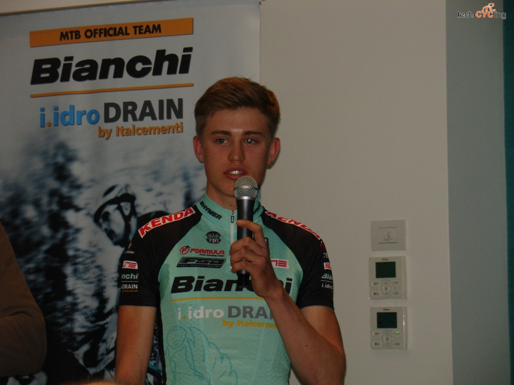 click to enlarge Team_Bianchi_i.Idro_Drain_MTB_2015_Vastl