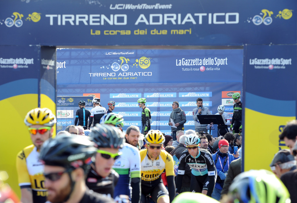 click to enlarge Ciclismo: Tirreno-Adriatico; Indicatore-Castelraimondo