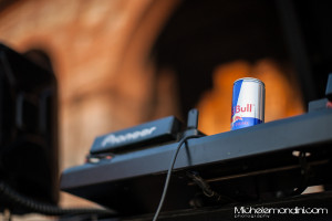 click to enlarge Trofeo_Delcar_Red_Bull_DJ_consolle
