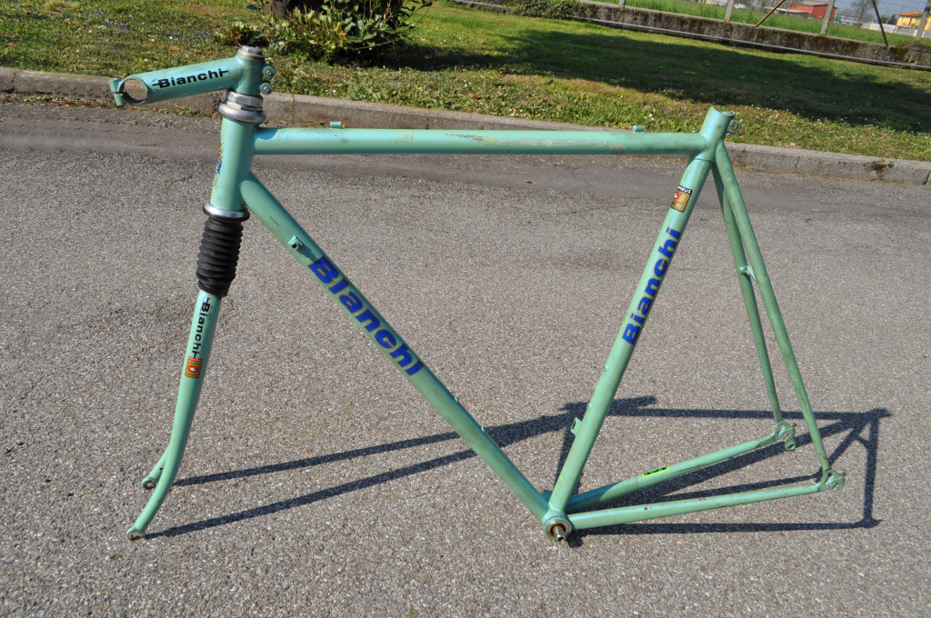 click to enlarge Bianchi_1994-1995_telaio_Roubaix_foto1