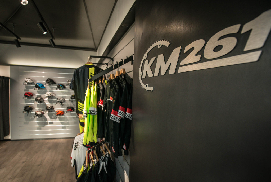 Specialized_KM261_interno_foto1
